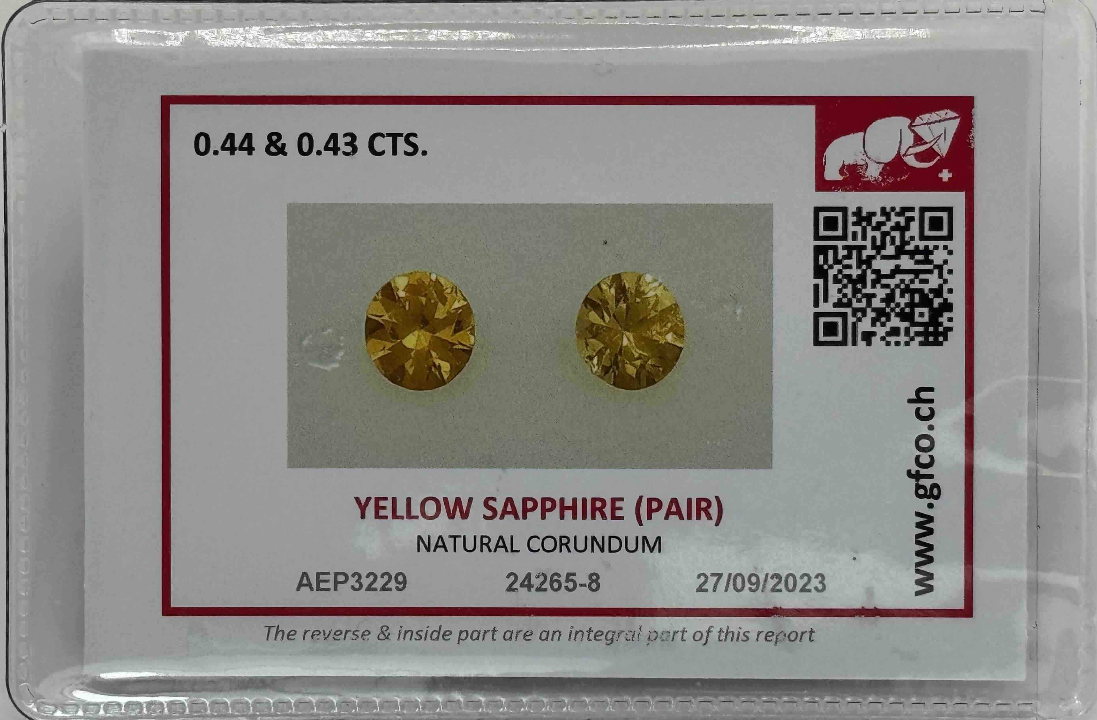 0.87 ctw Certified Natural Siam Yellow Sapphire Pair (0.44 ct & 0.43 ct) - Vivid Yellow Round Brilliant Cut (GFCO Swiss Certified)