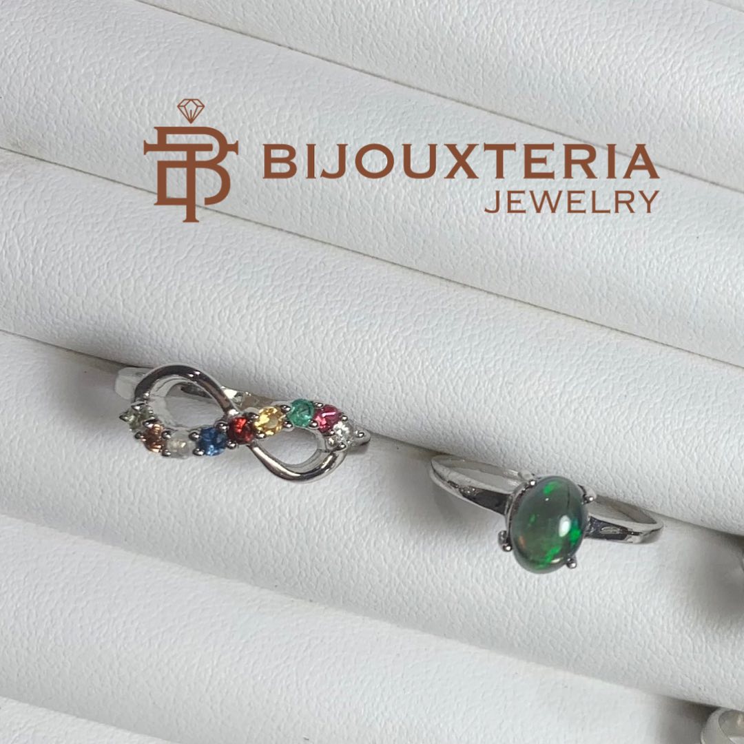 Natural Navaratna Infinity Ring