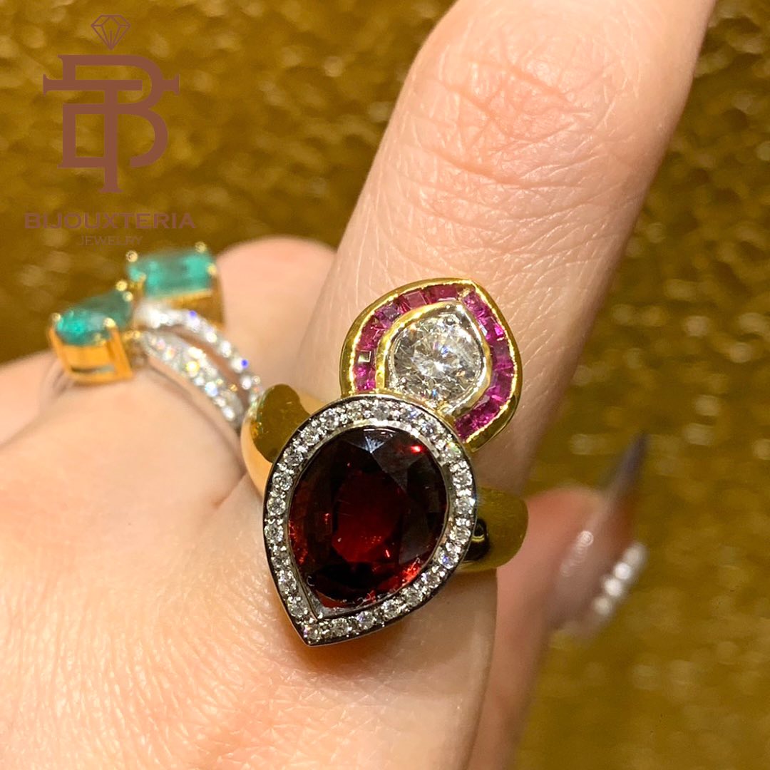 Double Pear Motif Cocktail Ring