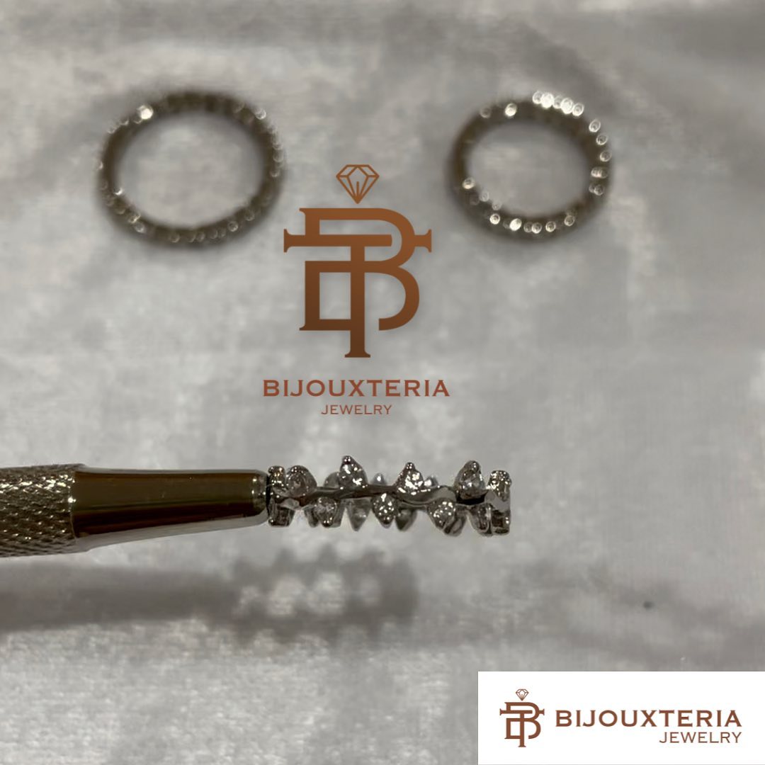 Leaf Crown White Zircon Eternity Ring